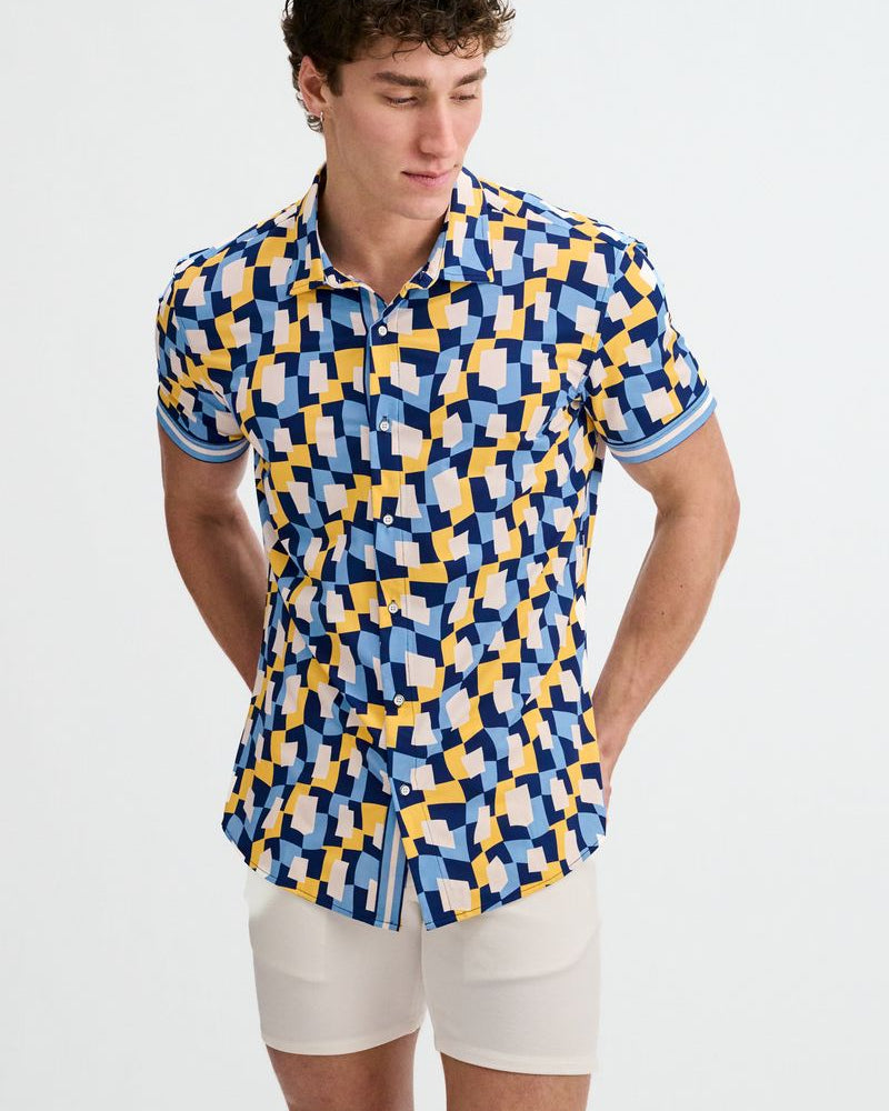 ATLANTIC/YELLOW ABSTRACT PRINTED PERFORMANCE STRETCH SHORT SLEEVE SHIRT W/PLACKET DETAIL ST-26027