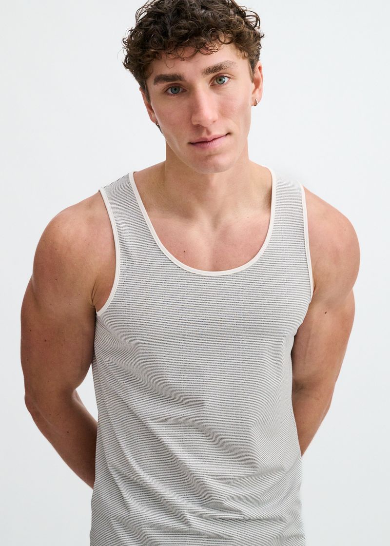 WHITE/BLACK TEXTURED STRETCH MESH PERFORMANCE TANK ST-294