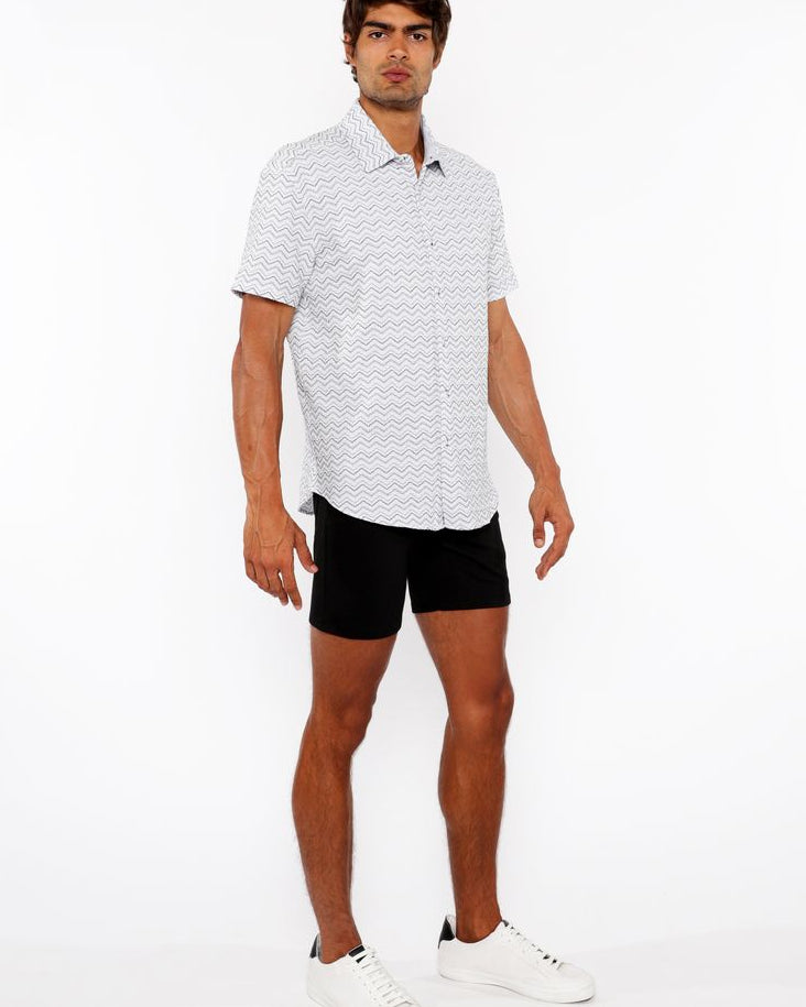WHITE TEXTURED CHEVRON STRETCH KNIT SHORT SLEEVE SHIRT ST-24066