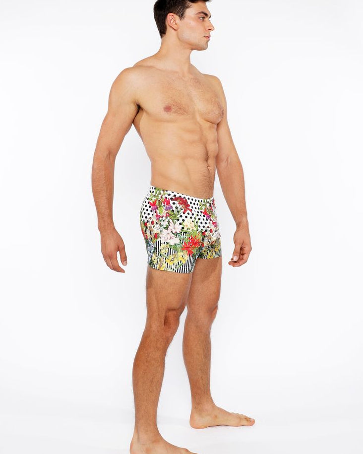 BLACK/WHITE DOTS FLORAL PRINTED SWIM SHORT W/MESH BRIEF LINING ST-8024-03