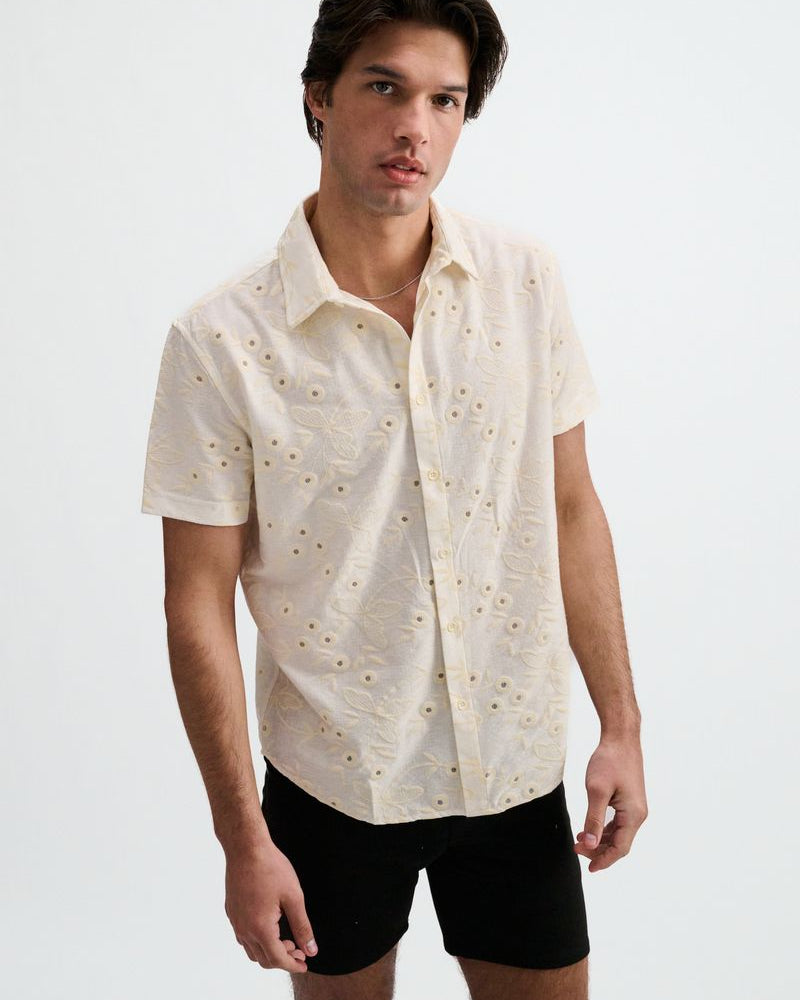 VANILLA/WHITE PRINTED STRETCH EYELET KNIT SHORT SLEEVE SHIRT ST-24077