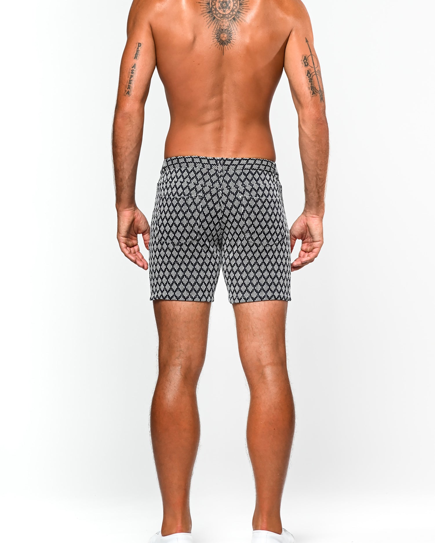 BLACK/WHITE CROSS HATCH 5" JACQUARD KNIT STRETCH SHORT ST-1932-Final Sale