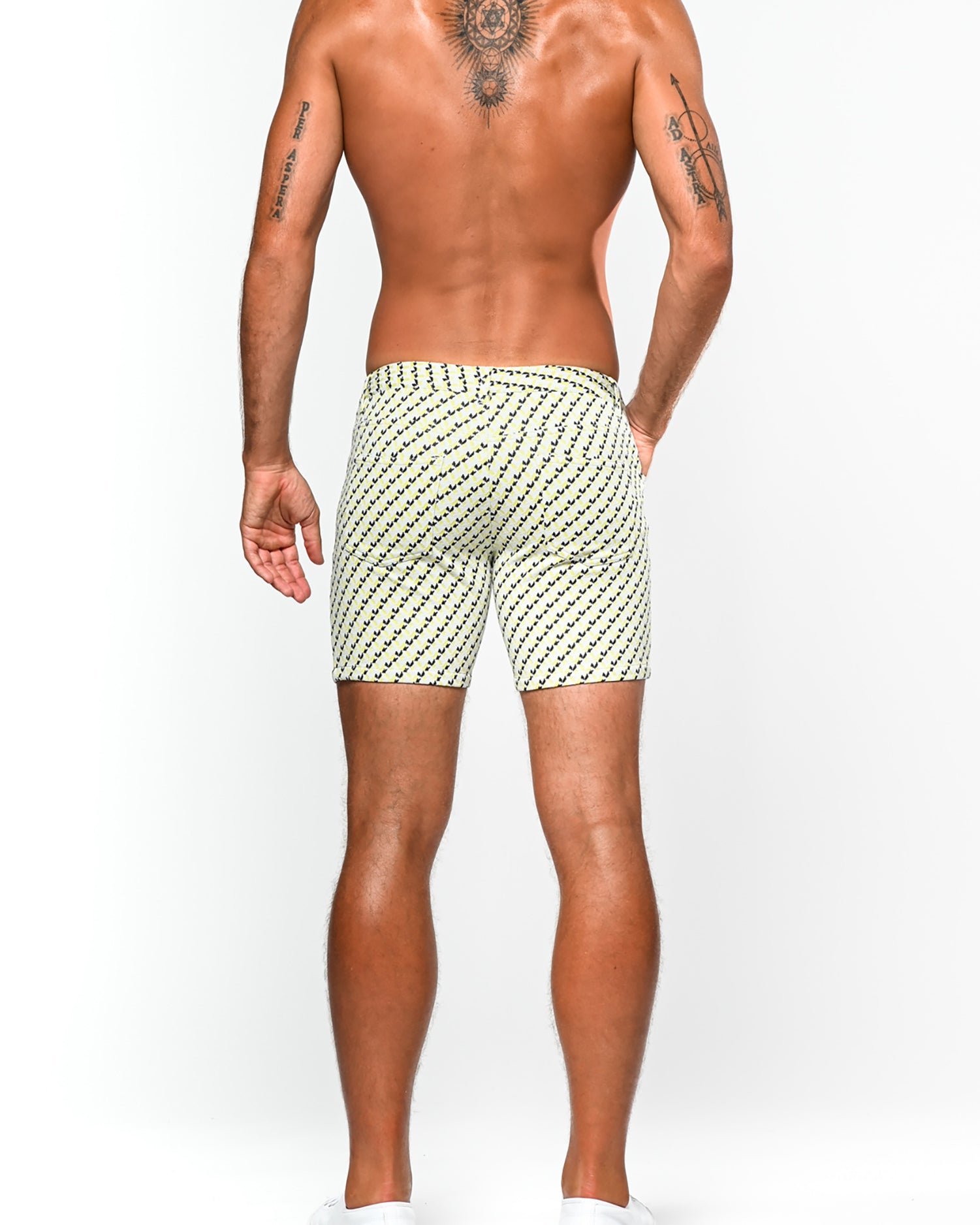 YELLOW/BLACK DIAGONAL 5" JACQUARD KNIT STRETCH SHORT ST-1932- Final Sale