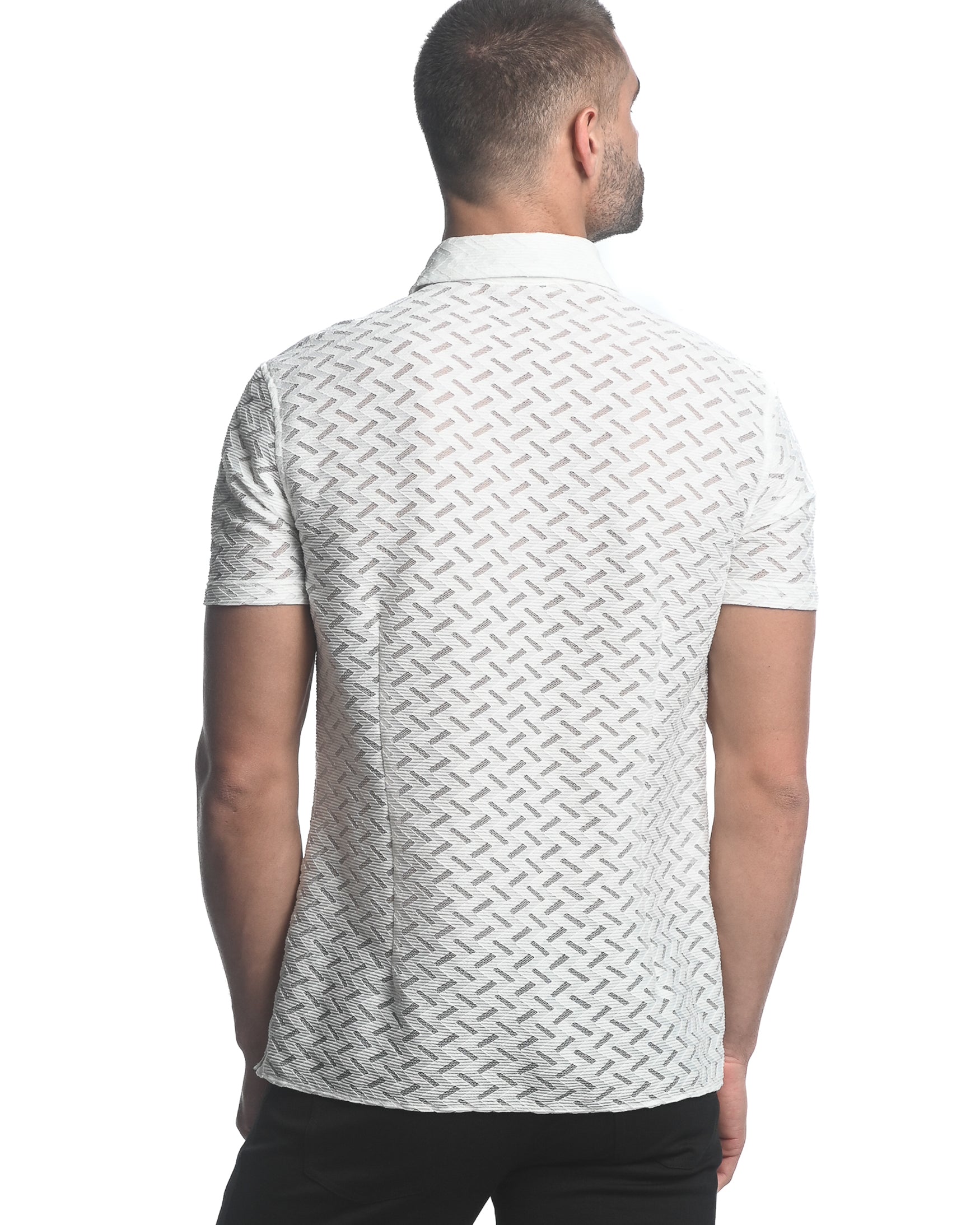 WHITE ZIGZAG CHEVRON STRETCH KNIT GOSSAMER SHORT SLEEVE SHIRT ST-24027