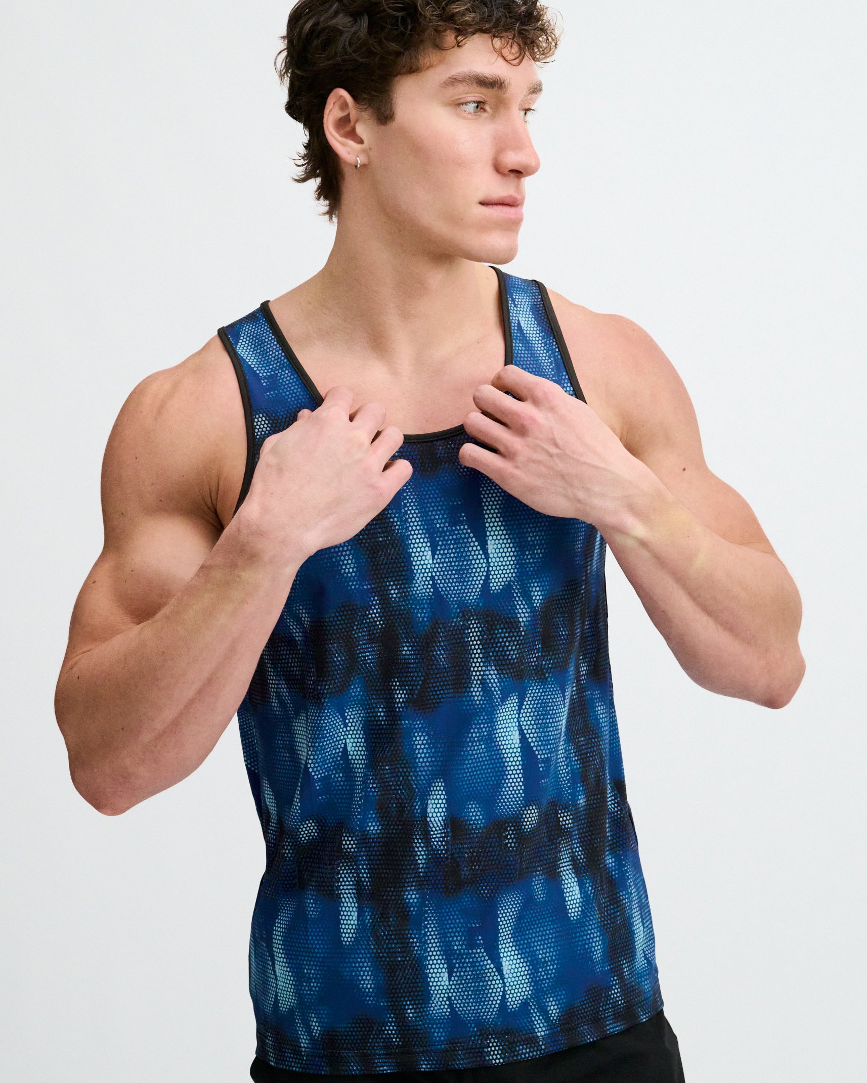 BLUE/NAVY ABSTRACT PRINTED STRETCH MESH PERFORMANCE TANK ST-296