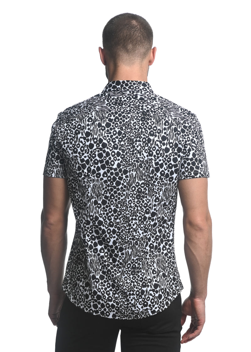 BLACK/ WHITE WILD SAFARI PRINTED STRETCH JERSEY KNIT SHORT SLEEVE SHIRT ST-9282