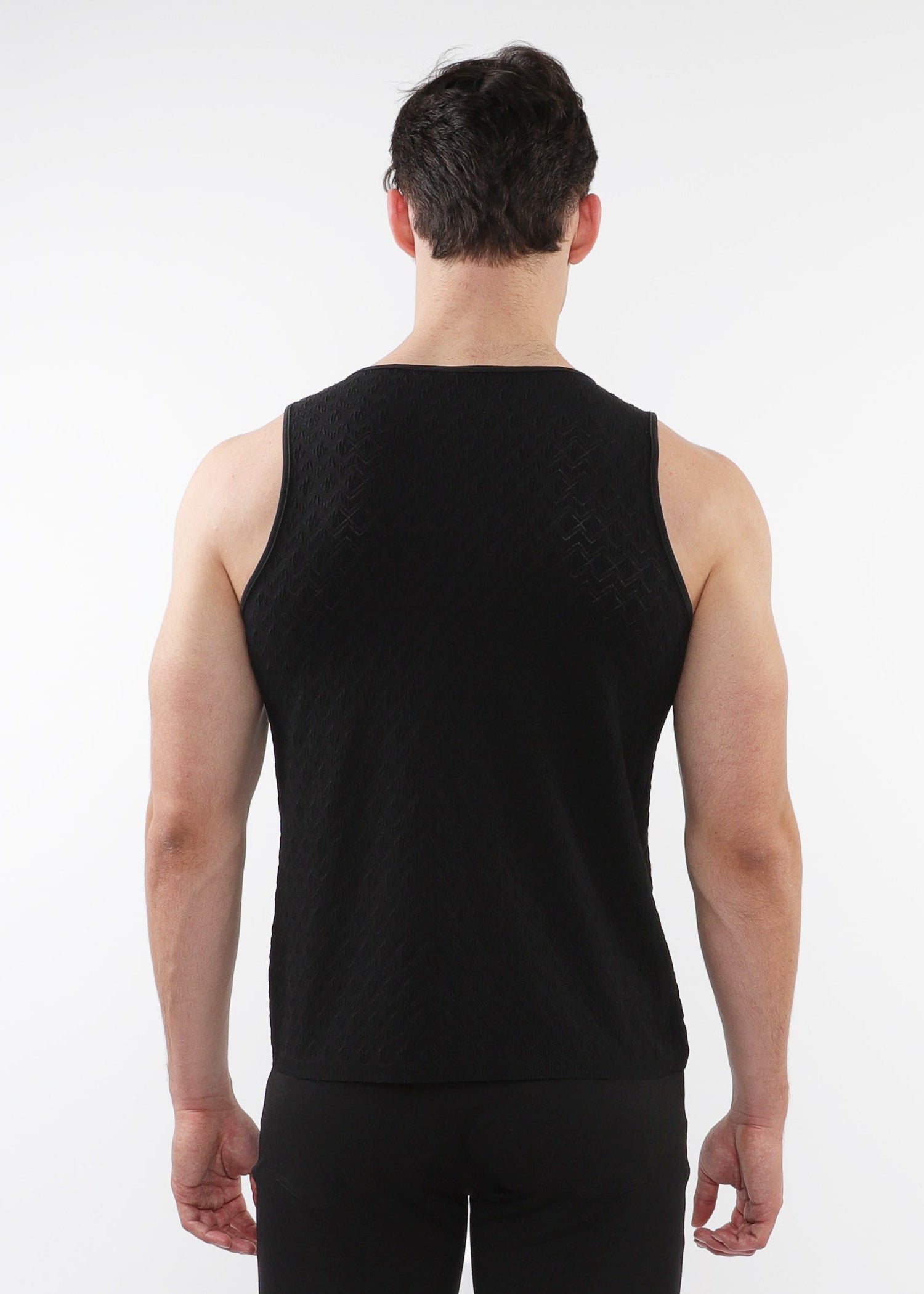 BLACK CHEVRON STRETCH GOSSAMER KNIT TANK ST-24121