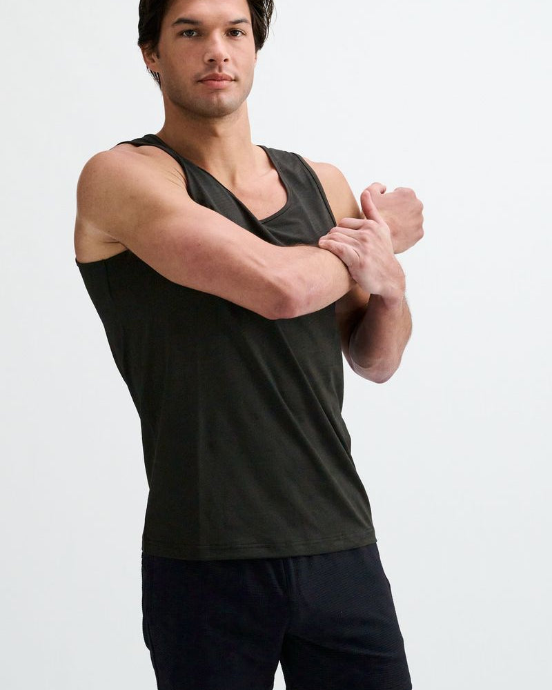 BLACK GEOMETRIC STRETCH MESH PERFORMANCE TANK ST-295
