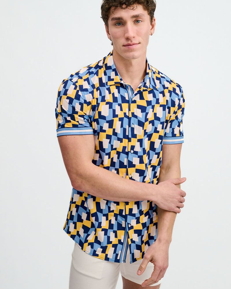 ATLANTIC/YELLOW ABSTRACT PRINTED PERFORMANCE STRETCH SHORT SLEEVE SHIRT W/PLACKET DETAIL ST-26027