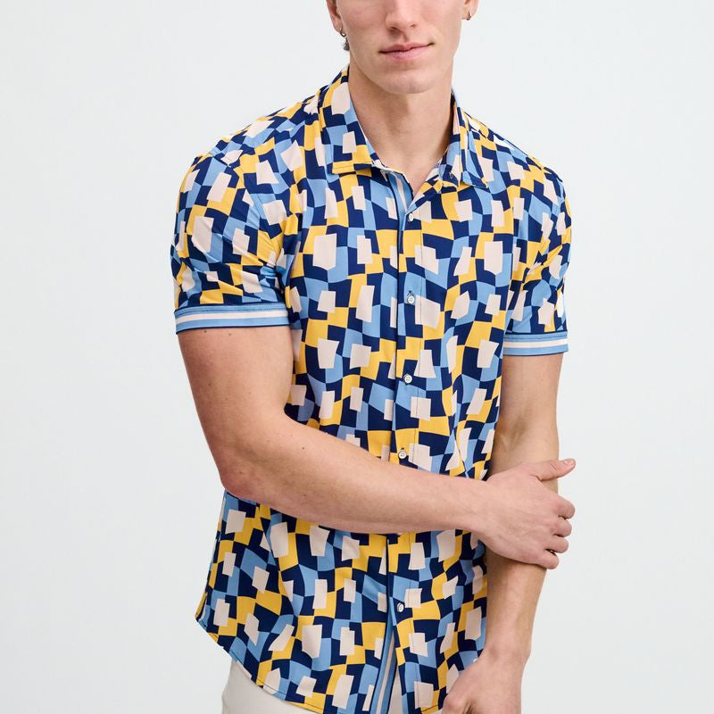 ATLANTIC/YELLOW ABSTRACT PRINTED PERFORMANCE STRETCH SHORT SLEEVE SHIRT W/PLACKET DETAIL ST-26027