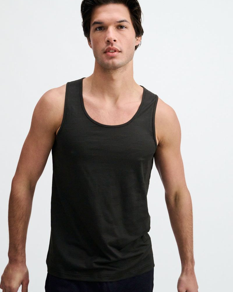 BLACK GEOMETRIC STRETCH MESH PERFORMANCE TANK ST-295