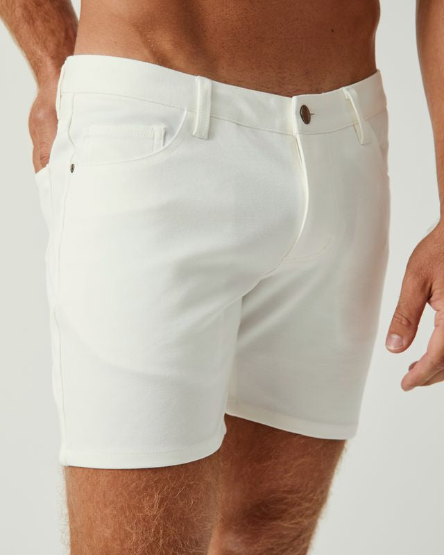 WHITE 5" INSEAM STRETCH KNIT JEANS SHORT ST-1932