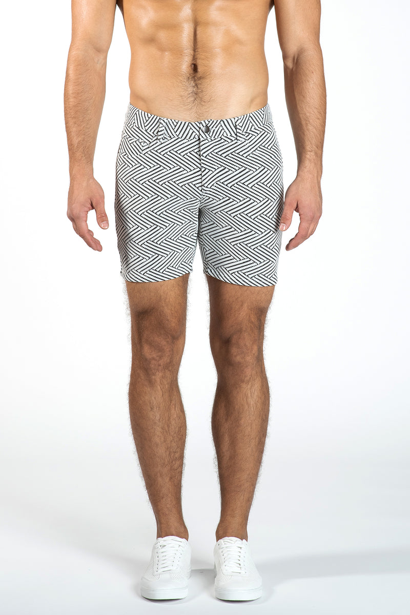 WHITE/BLACK HERRINGBONE 5" STRETCH KNIT JEANS SHORTS- Final Sale